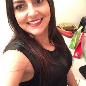 Meet your Posher, Nizama